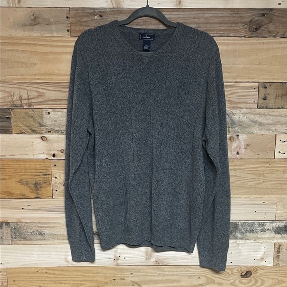 Dockers size XL Gray Heathered Soft V-Neck Lightweight Sweater